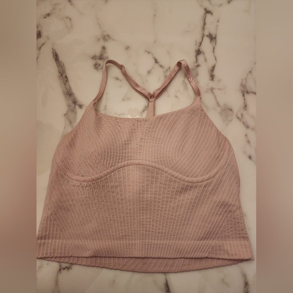 Lululemon Strappy Seamless Yoga Shelf Tank Top Size 6